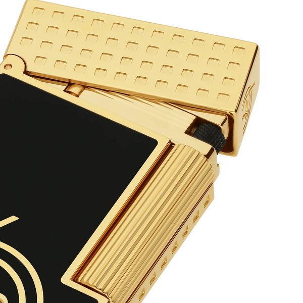 Lacquered lighter