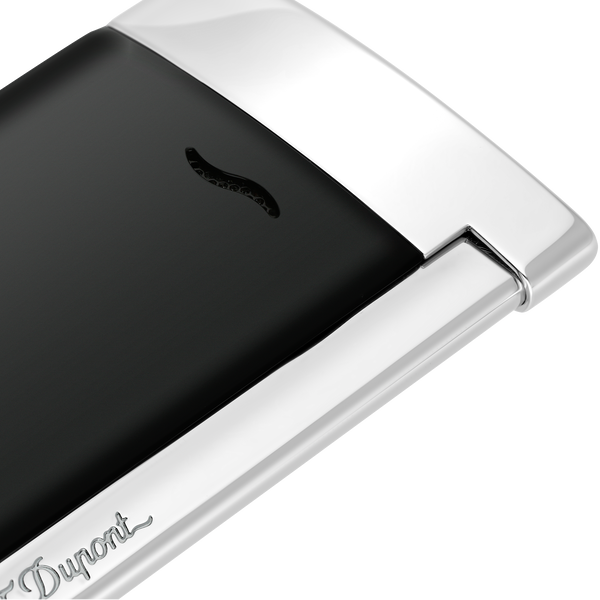 Lacquered lighter