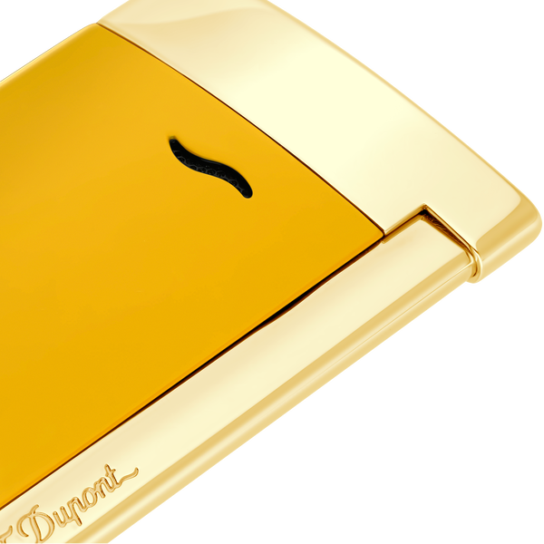 Lacquered lighter