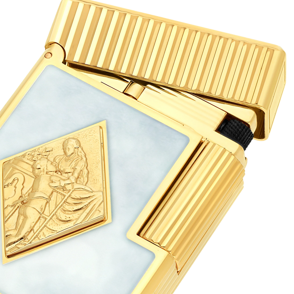 Lacquered lighter