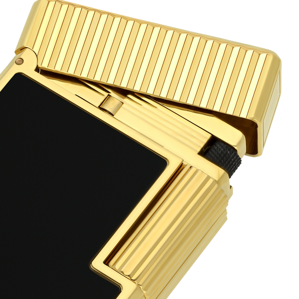 Lacquered lighter