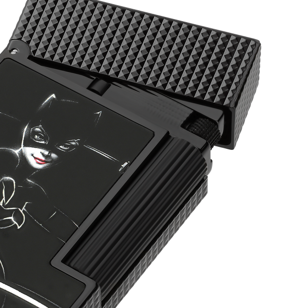 Lacquered lighter