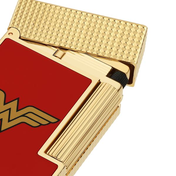 Lacquered lighter