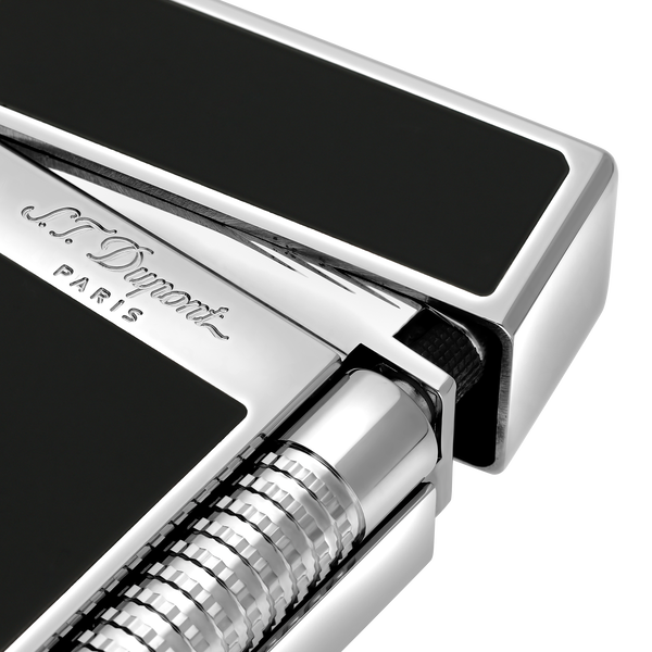 Lacquered lighter